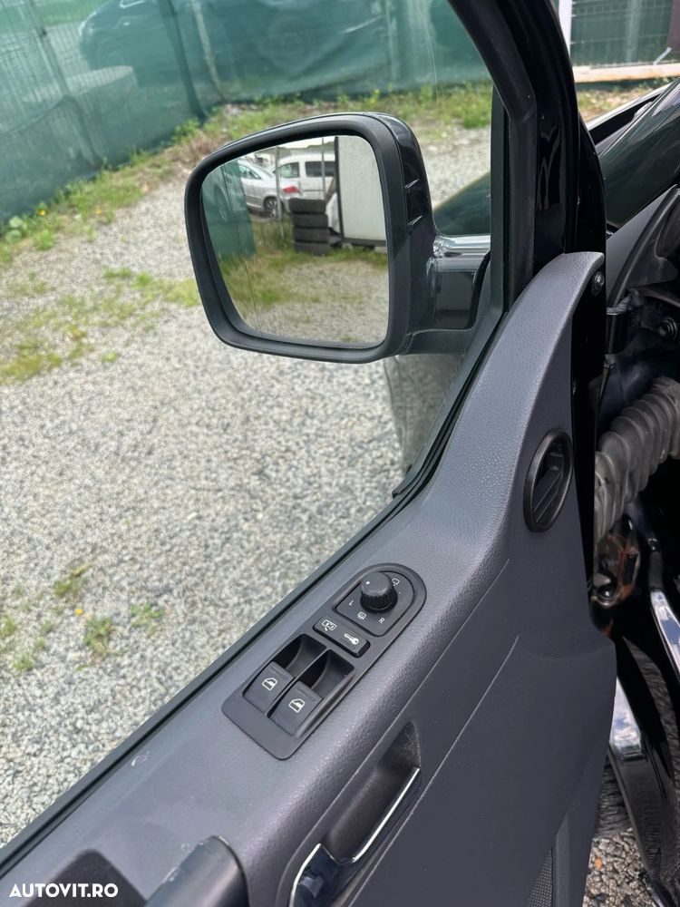 Volkswagen Multivan - 29