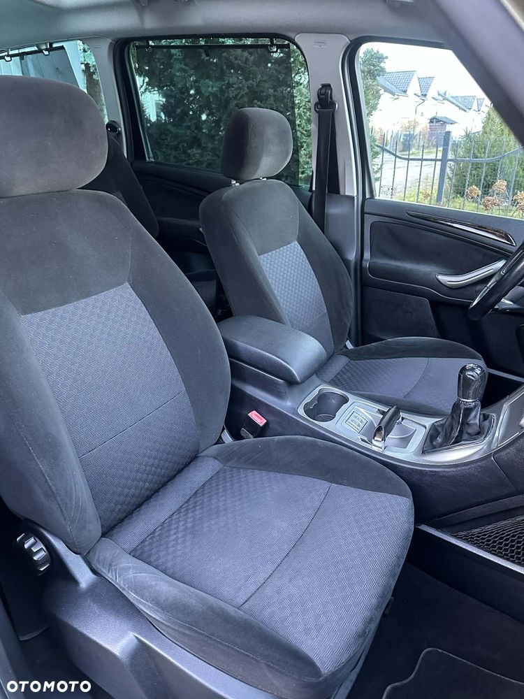 Ford Galaxy 2.0 Viva Titanium - 36