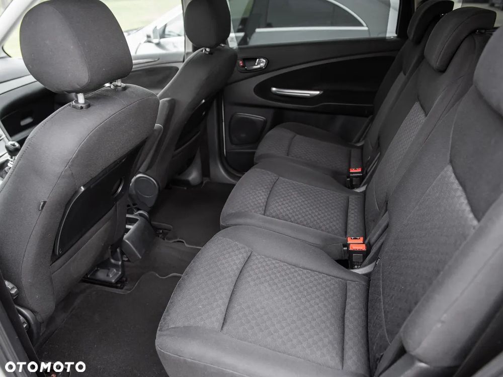 Ford Galaxy - 18