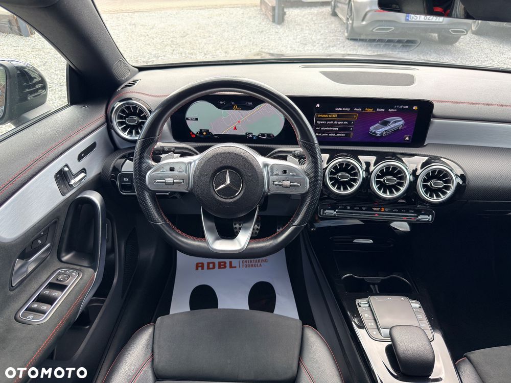 Mercedes-Benz CLA 200 7G-DCT AMG Line - 16