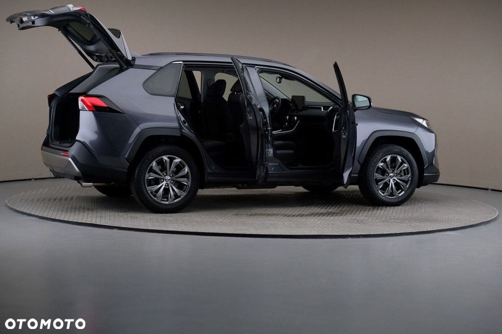 Toyota RAV4 - 6