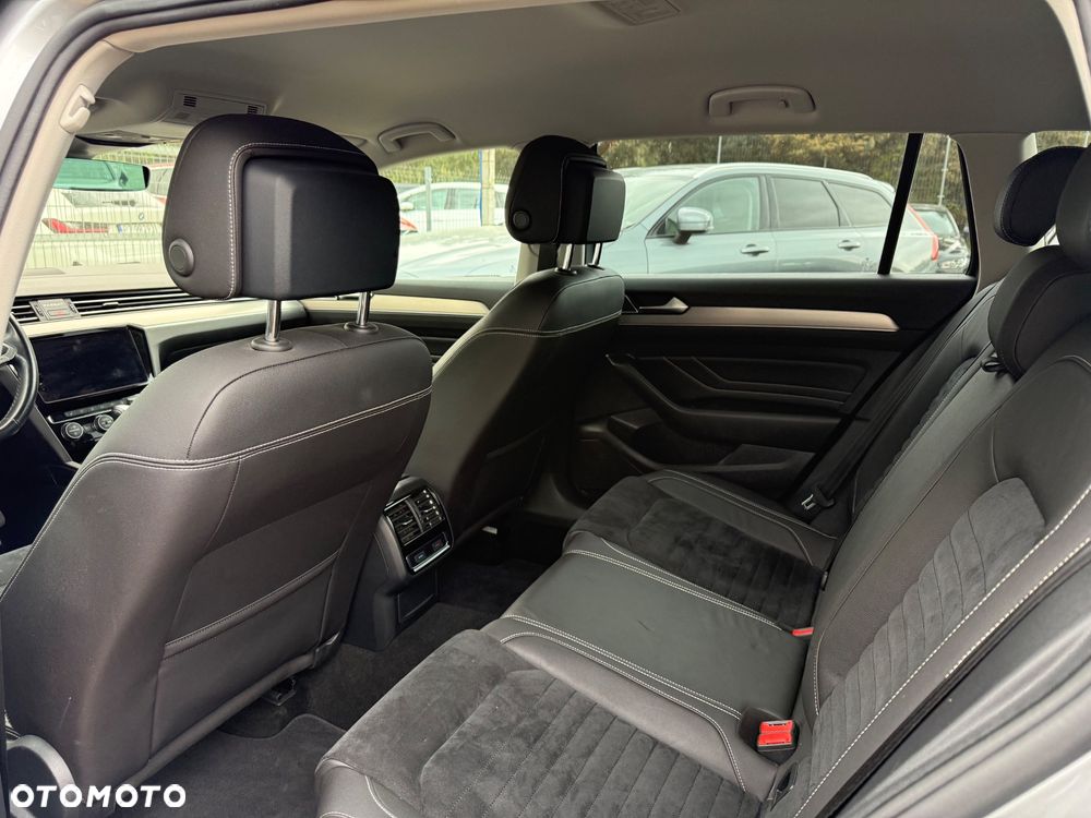 Volkswagen Passat 2.0 TDI (BlueMotion Technology) DSG Highline - 13