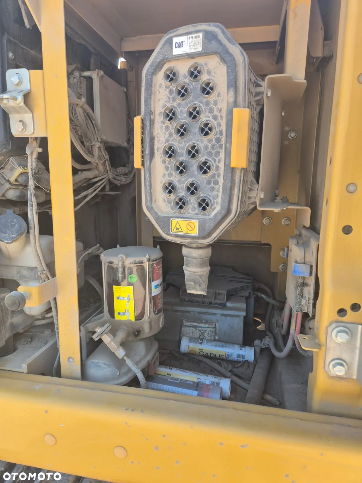 Caterpillar 320 - 12