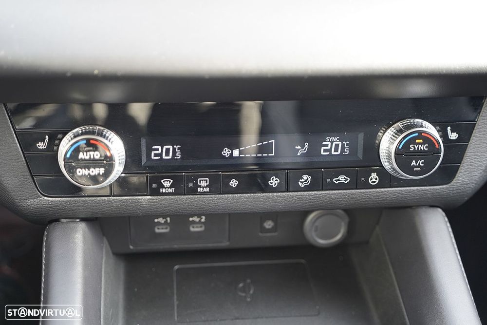 Mitsubishi Outlander 2.4 PHEV Intense - 12