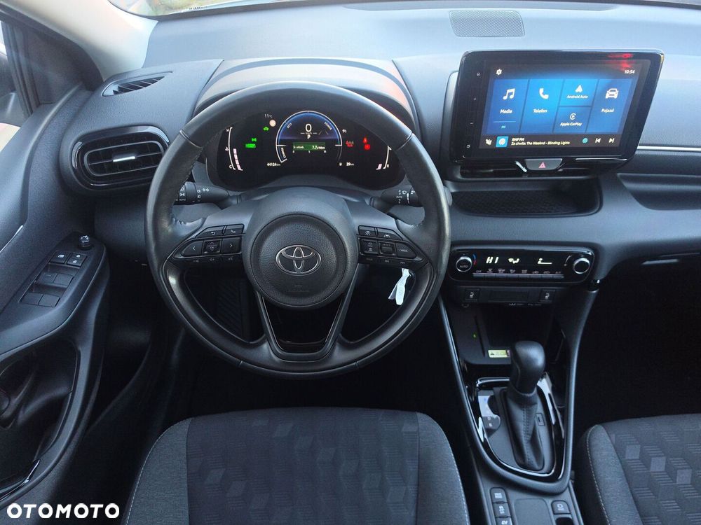 Toyota Yaris Hybrid 1.5 Style - 11