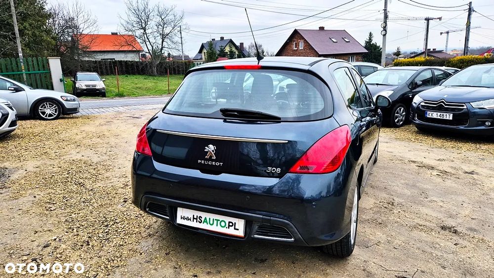 Peugeot 308 1.6 Premium Plus - 16