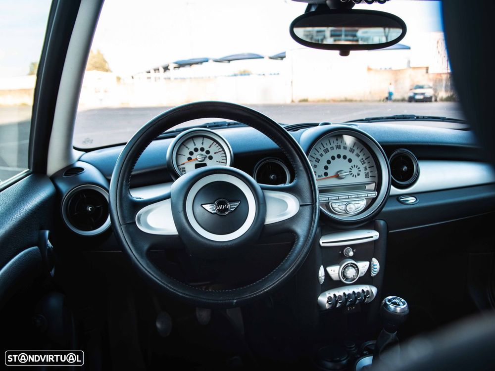MINI 3 Portas Cooper D - 22