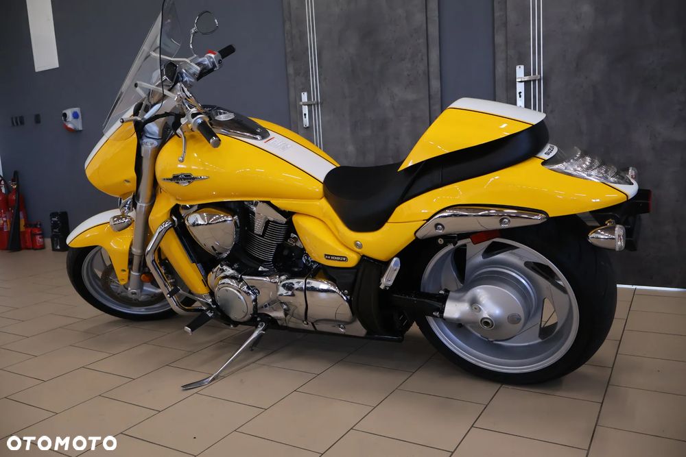Suzuki Intruder - 31