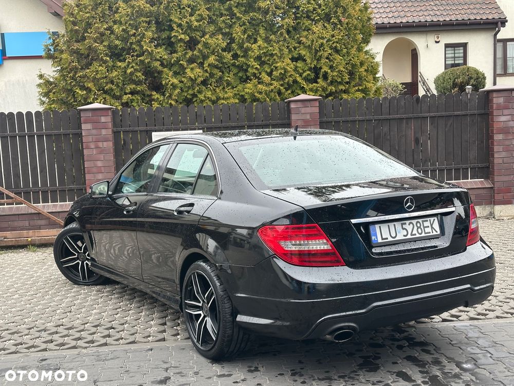 Mercedes-Benz Klasa C 220 CDI 7G-TRONIC Avantgarde Edition - 4