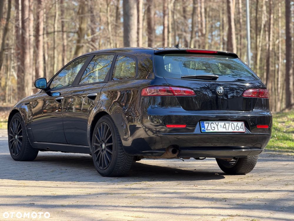 Alfa Romeo 159 1.9 JTDM 8V DPF Distinctive - 5