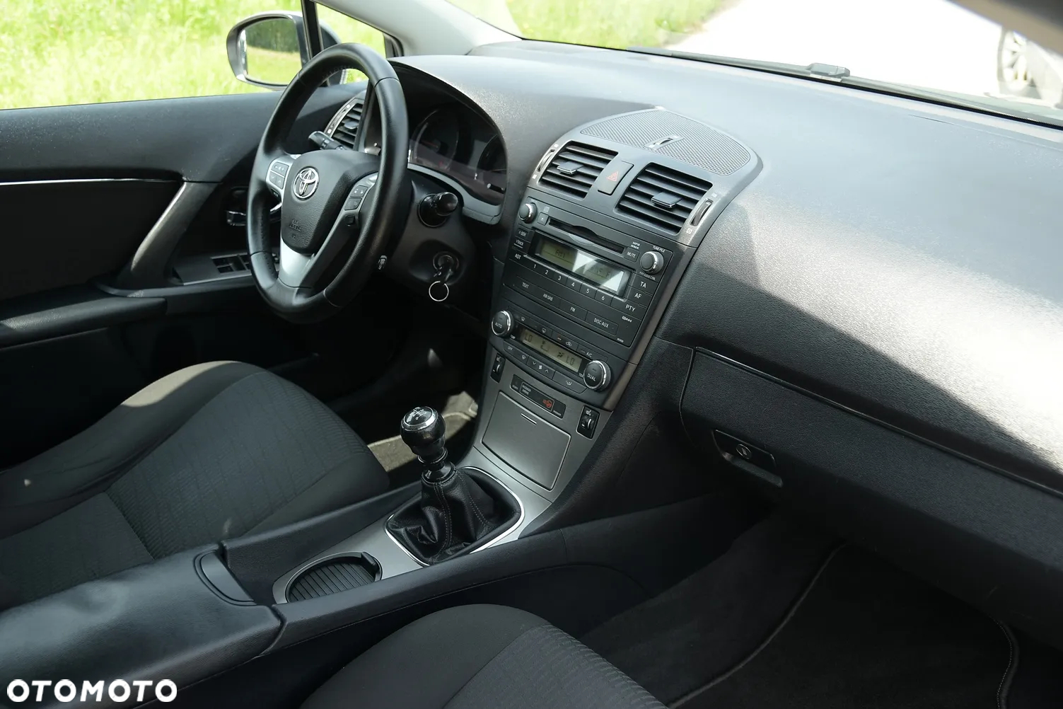 Toyota Avensis - 24