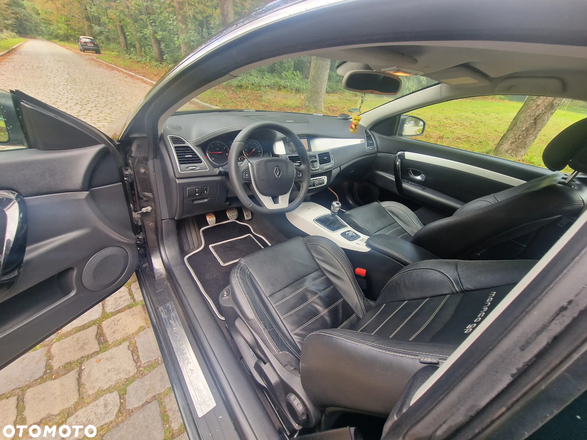 Renault Laguna Coupe dCi 150 FAP Monaco GP - 6