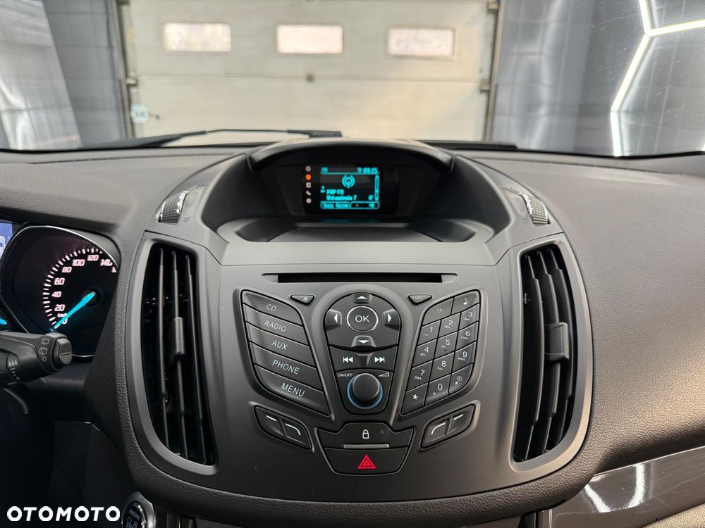 Ford Kuga 1.5 EcoBoost 2x4 Titanium - 18