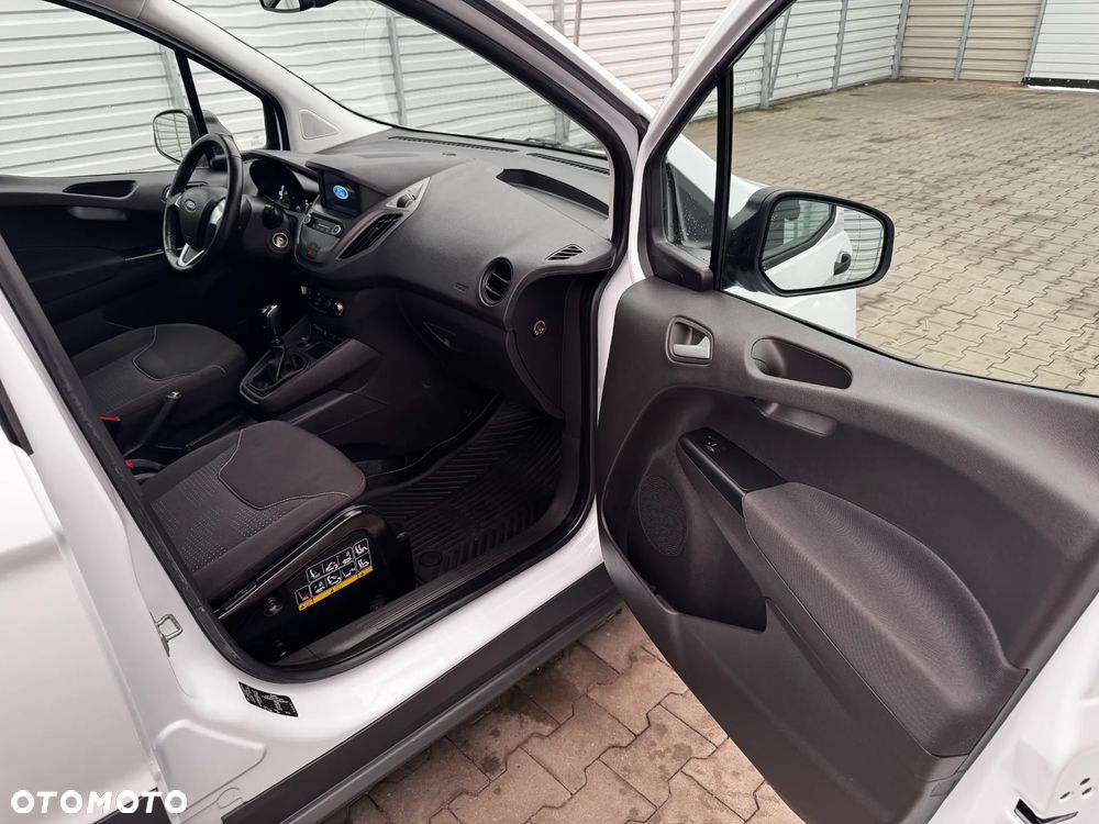 Ford Courier L1 Niski Przebieg! - 19