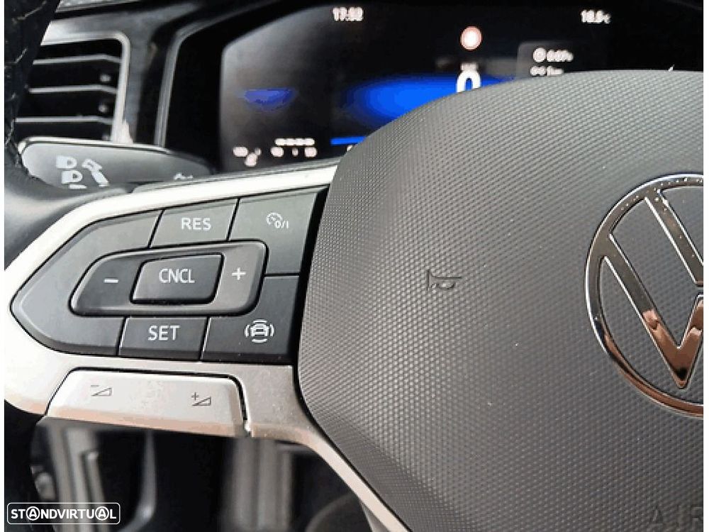 Volkswagen Taigo 1.0 TSI Urban DSG — fotografia 16