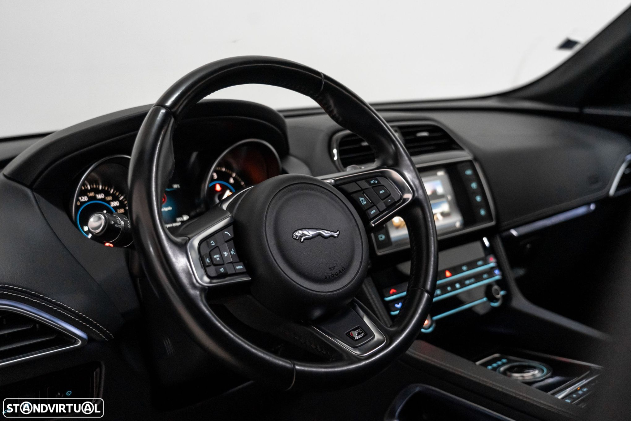 Jaguar F-Pace 2.0 i4D R-Sport AWD Aut. - 9
