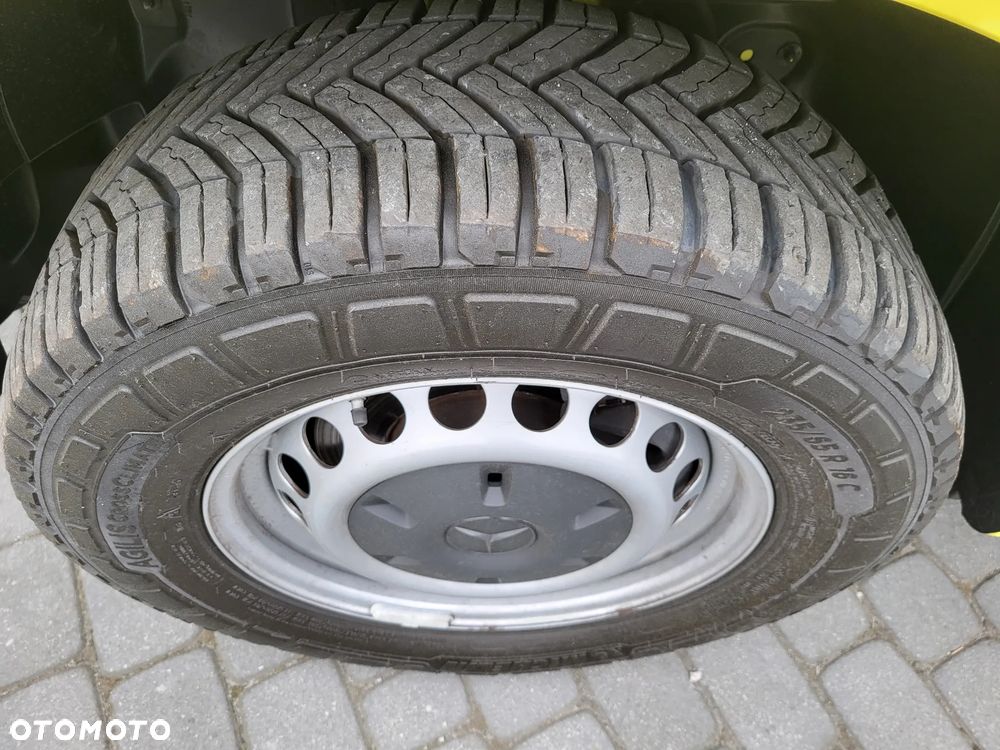 Mercedes-Benz SPRINTER 907- 319 V6 CDI-KARETKA - AMBULANS-AUTOMAT - 21