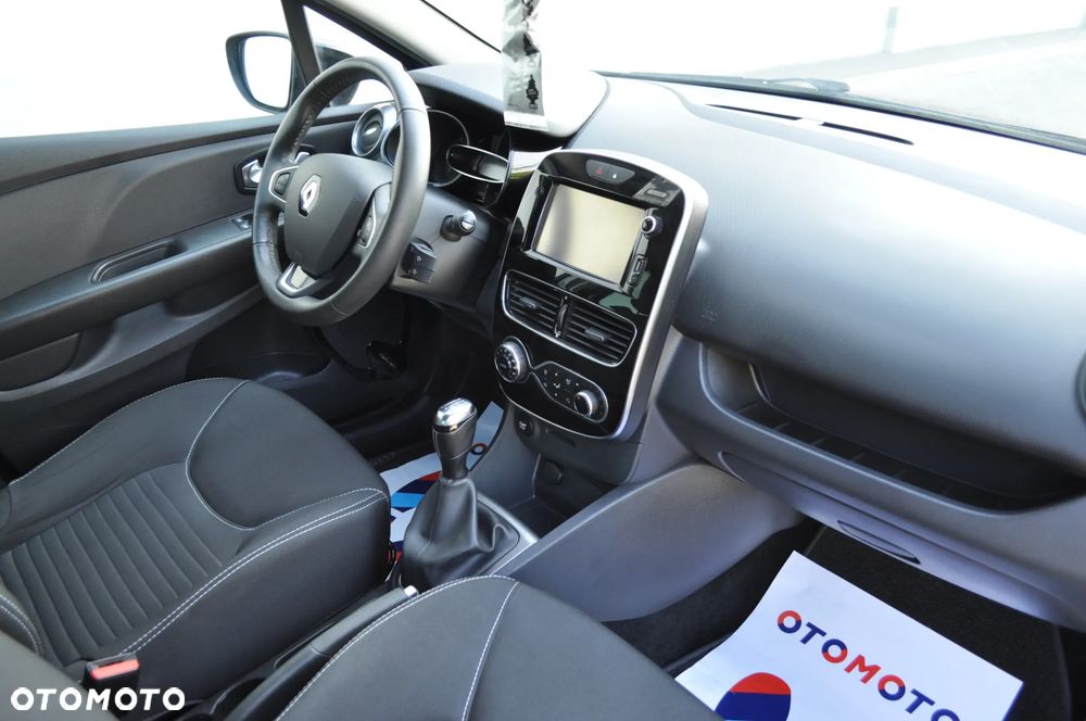 Renault Clio - 15