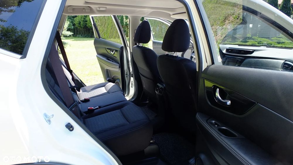 Nissan X-Trail 1.6 DCi Tekna 2WD - 17