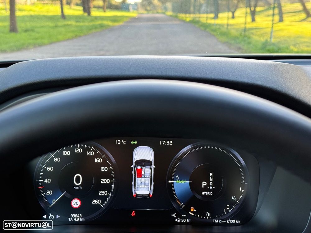 Volvo XC 60 2.0 T8 PHEV Inscription AWD - 44