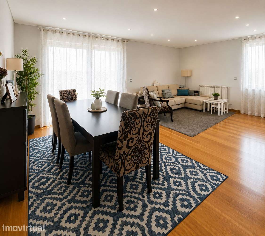 T3 com 134 m², varanda, vistas desafogadas e box fechada - Grande imagem: 2/22