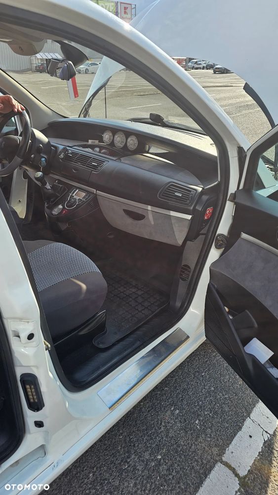 Peugeot 807 - 15