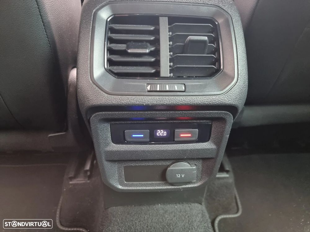 VW Tiguan 2.0 TDI R-Line DSG - 28