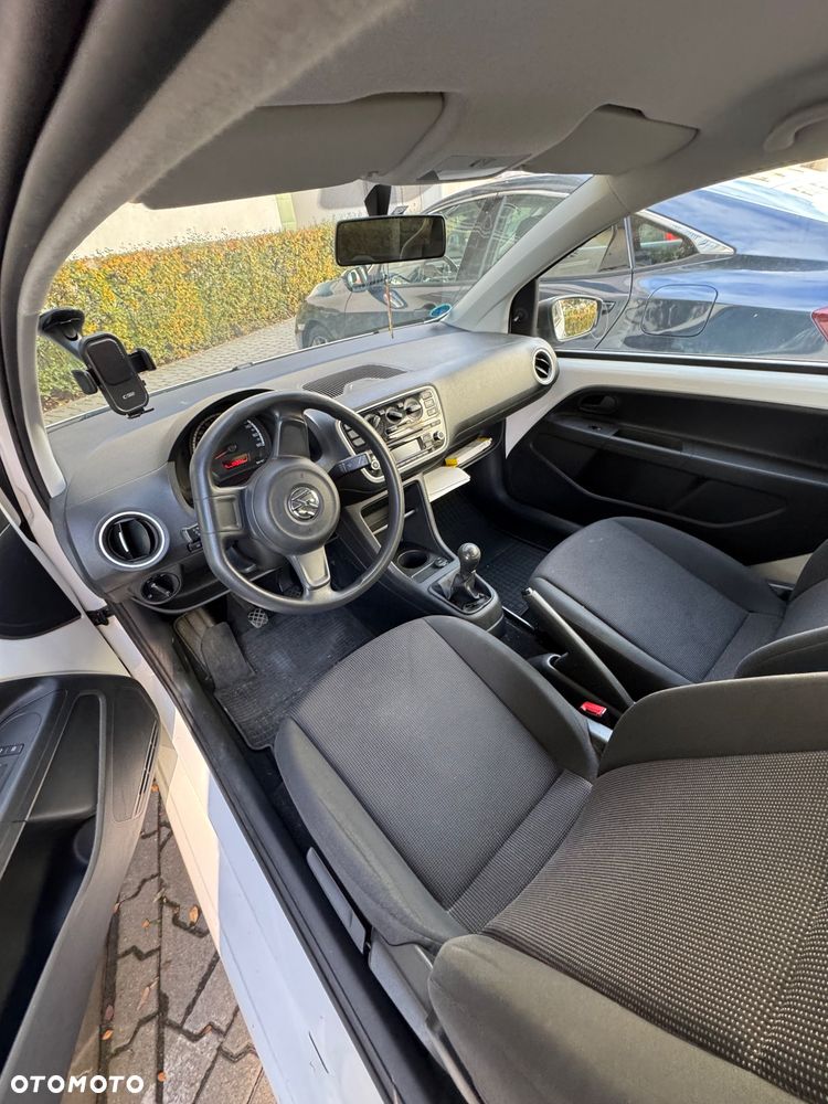 Volkswagen up! take - 13