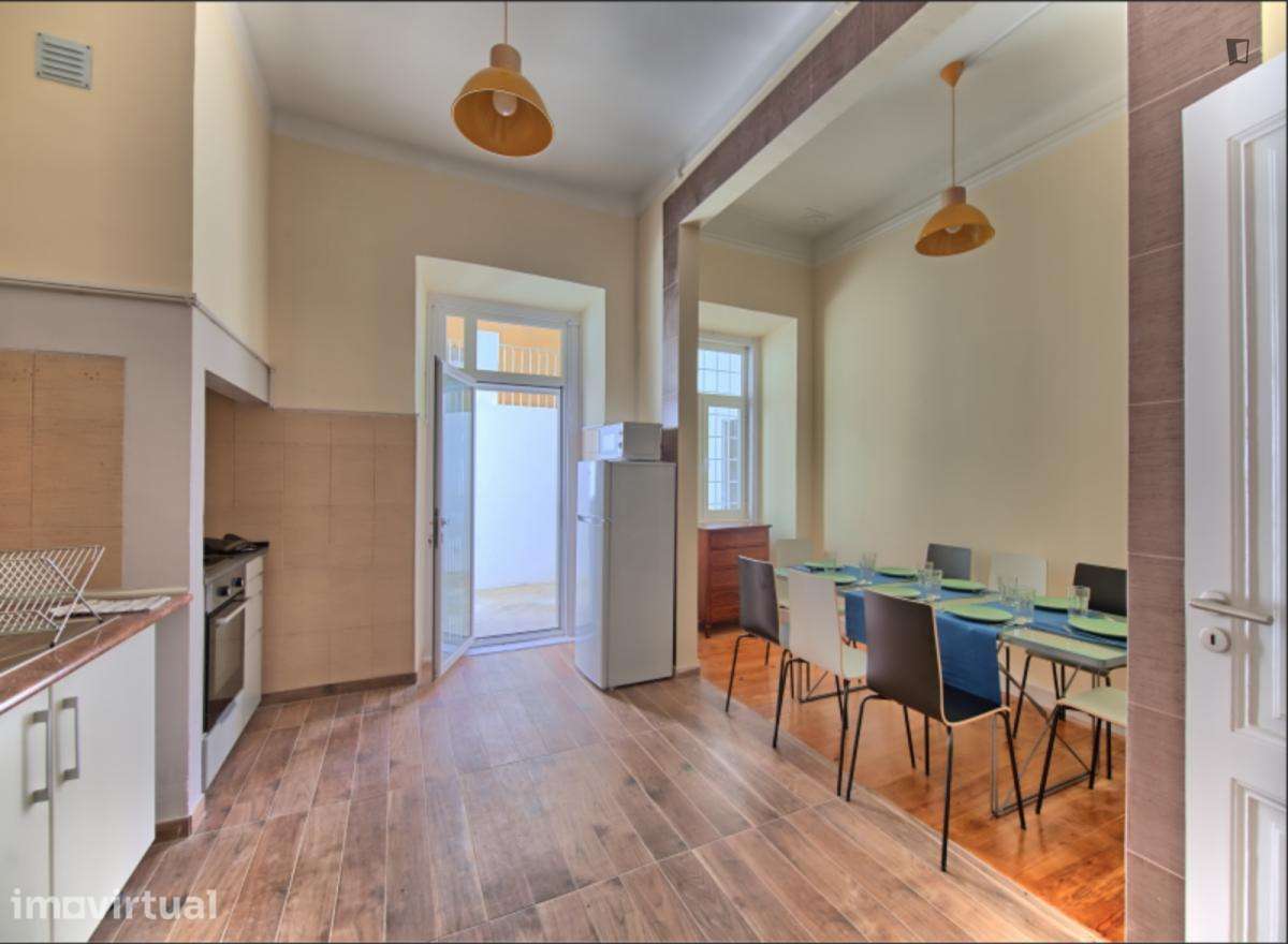 Apartamento com 5 quartos - localizado em Anjos Lisbon - Grande imagem: 5/16