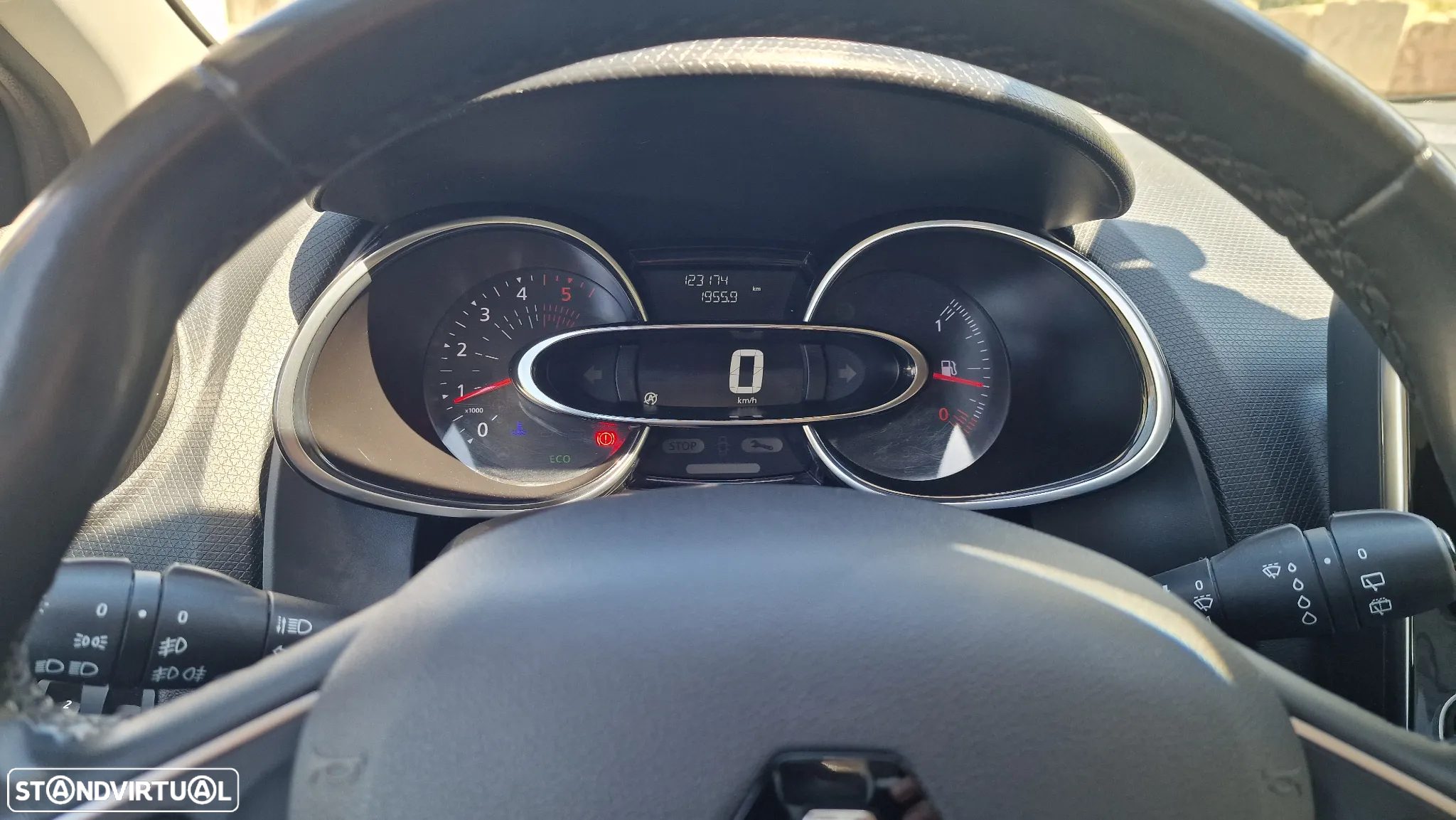 Renault Clio 1.5 dCi Zen - 17