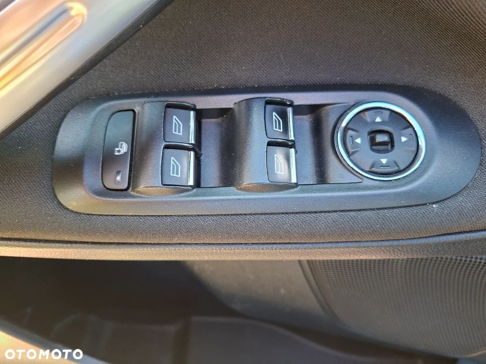 Ford S-Max 2.0 TDCi Trend - 19