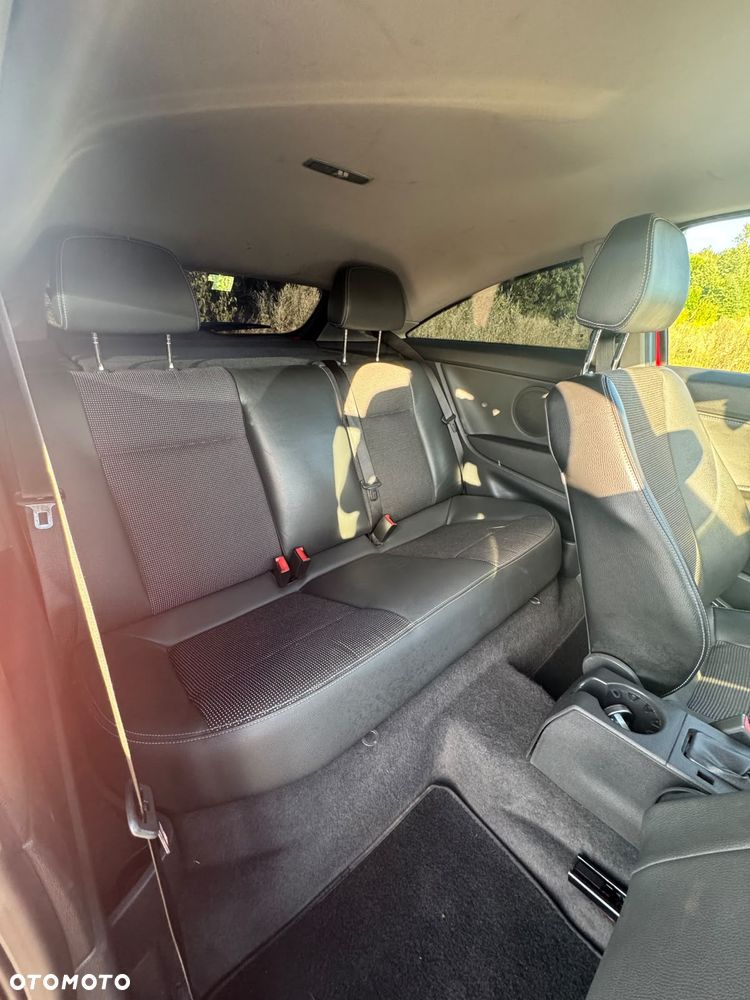 Opel Astra 1.4 - 24