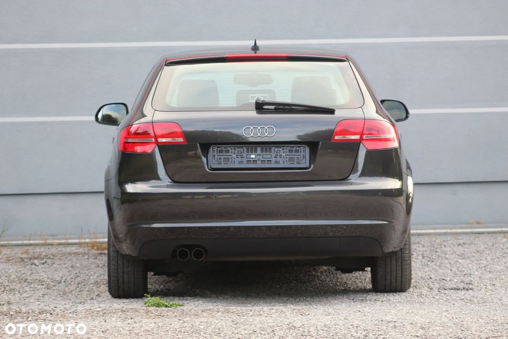 Audi A3 Sportback - 12