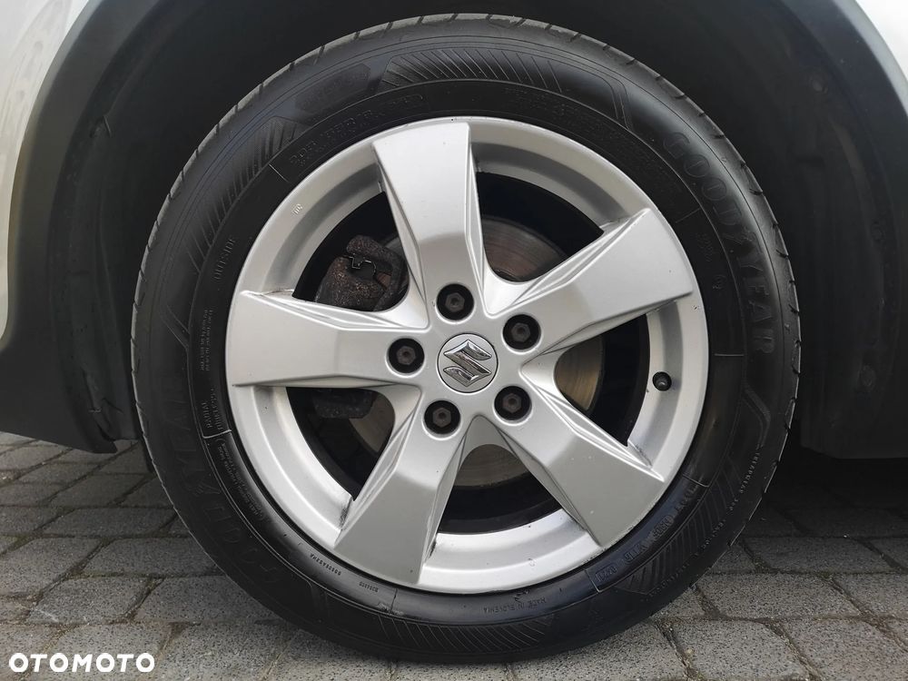 Suzuki SX4 1.6 Comfort 4WD - 30