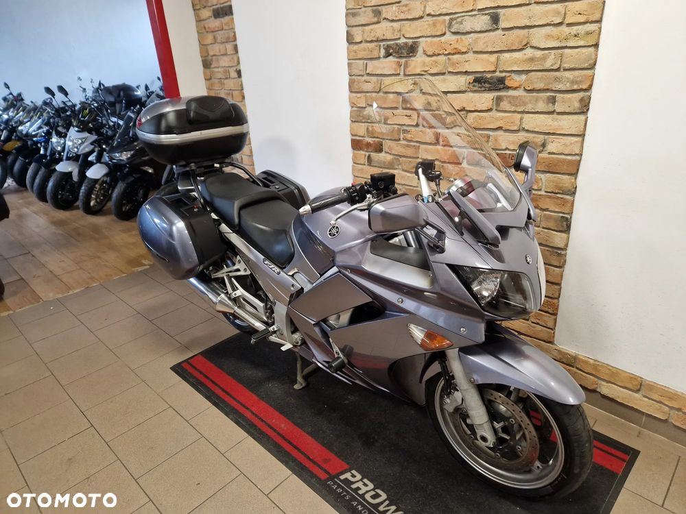 Yamaha FJR - 3