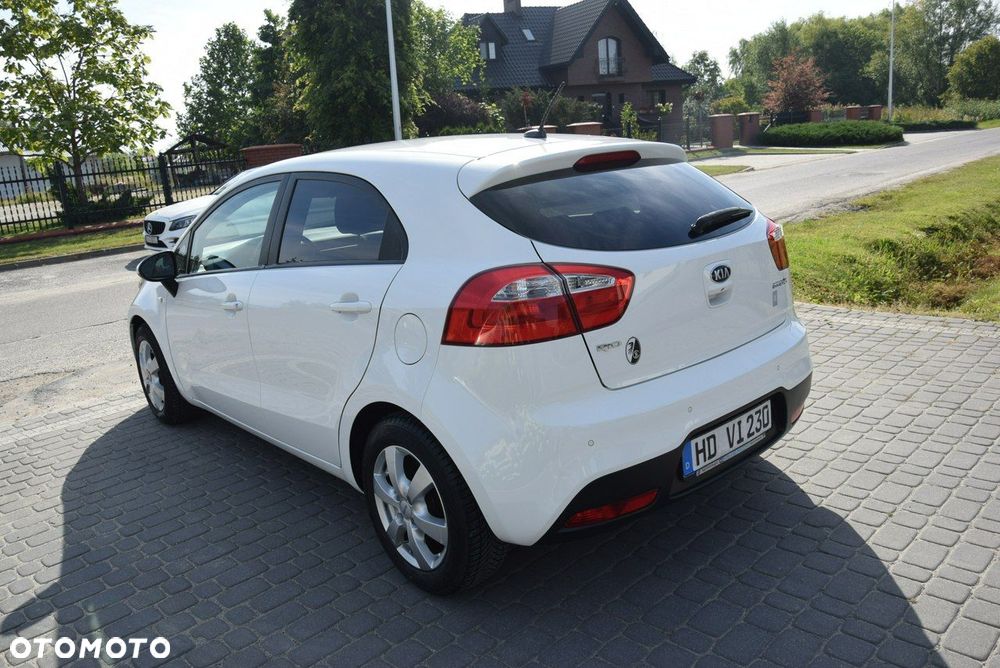 Kia Rio 1.2 Dream-Team Edition - 13