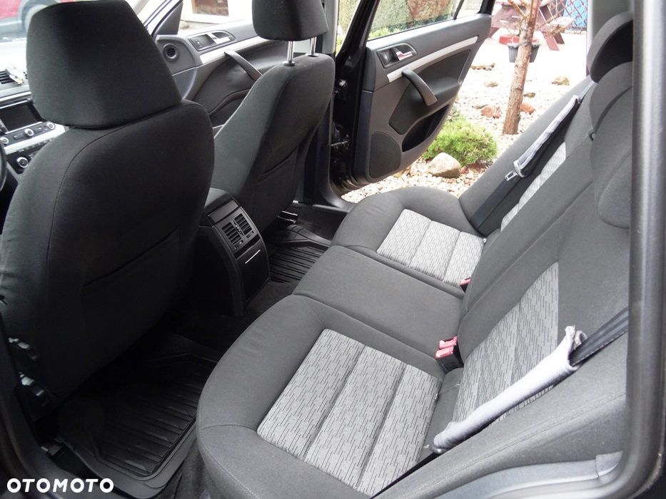 Skoda Octavia 1.8 TSI Elegance DSG - 16