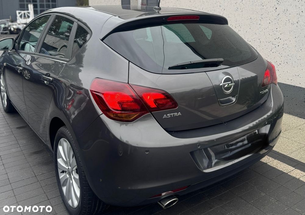 Opel Astra 1.4 Turbo Exklusiv - 17