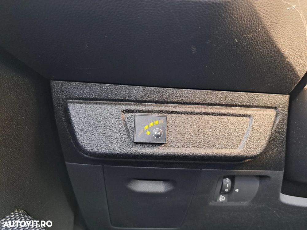 Dacia Sandero TCe 90 Essential - 6