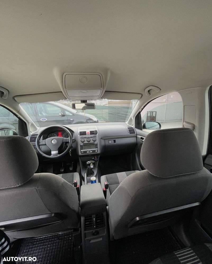 Volkswagen Touran 1.4 TSI Conceptline - 6
