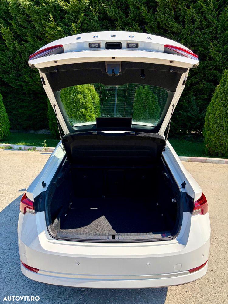 Skoda Octavia - 8