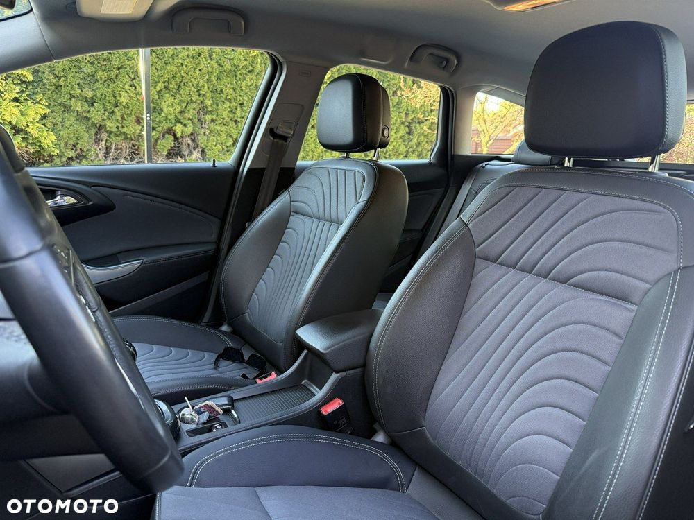 Opel Astra 1.6 ECOTEC DI Turbo ecoFLEX St Exklusiv - 9