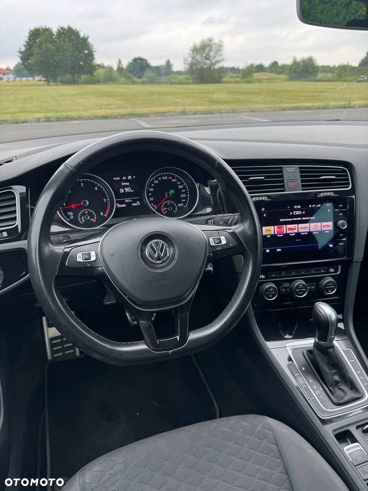 Volkswagen Golf - 18
