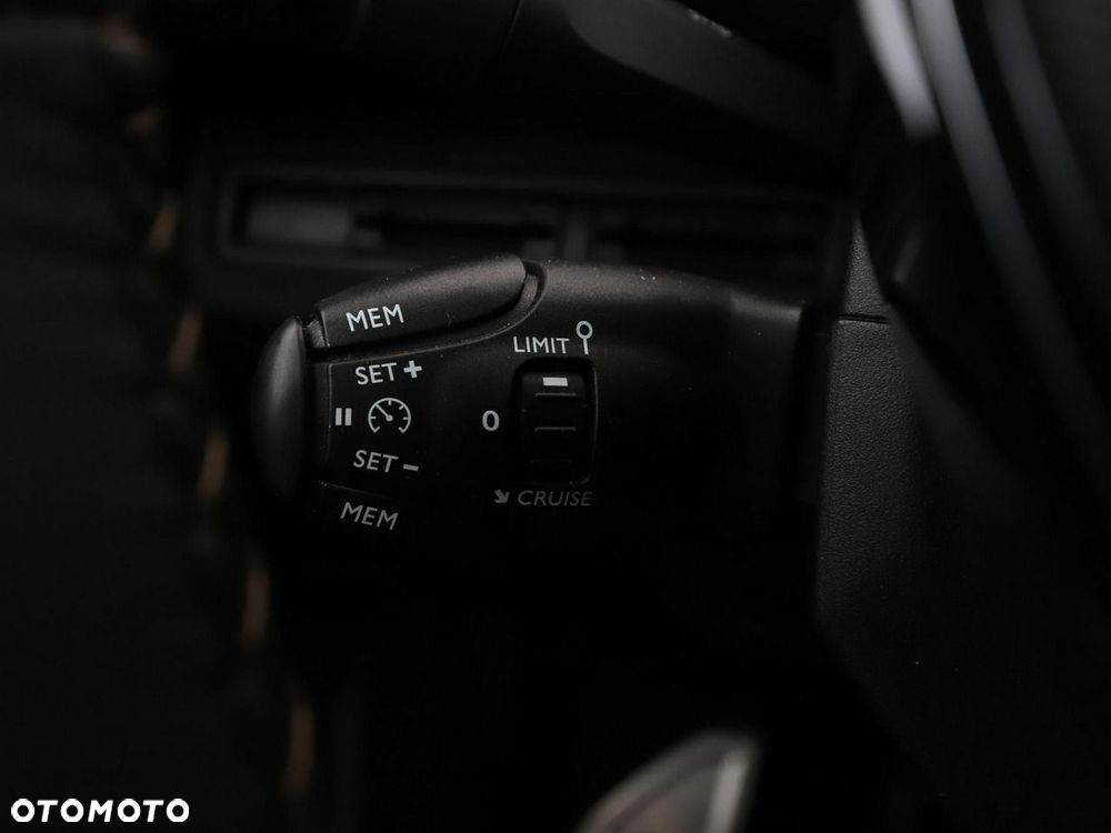 Peugeot 3008 HDi 150 Allure - 35