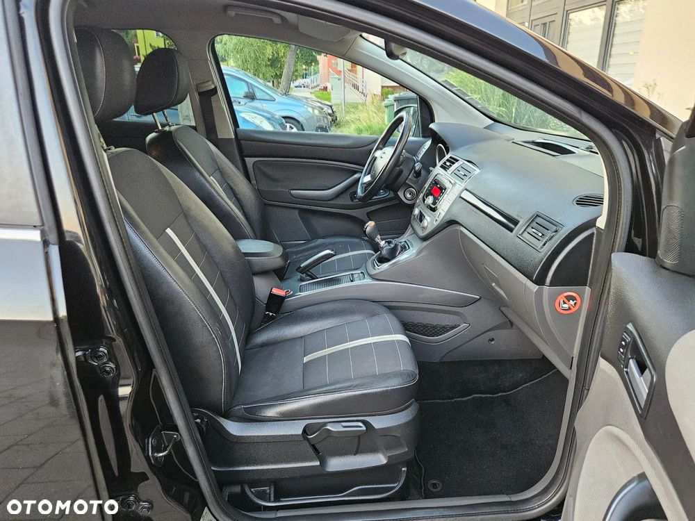 Ford Kuga 2.0 TDCi 4x4 Titanium - 8