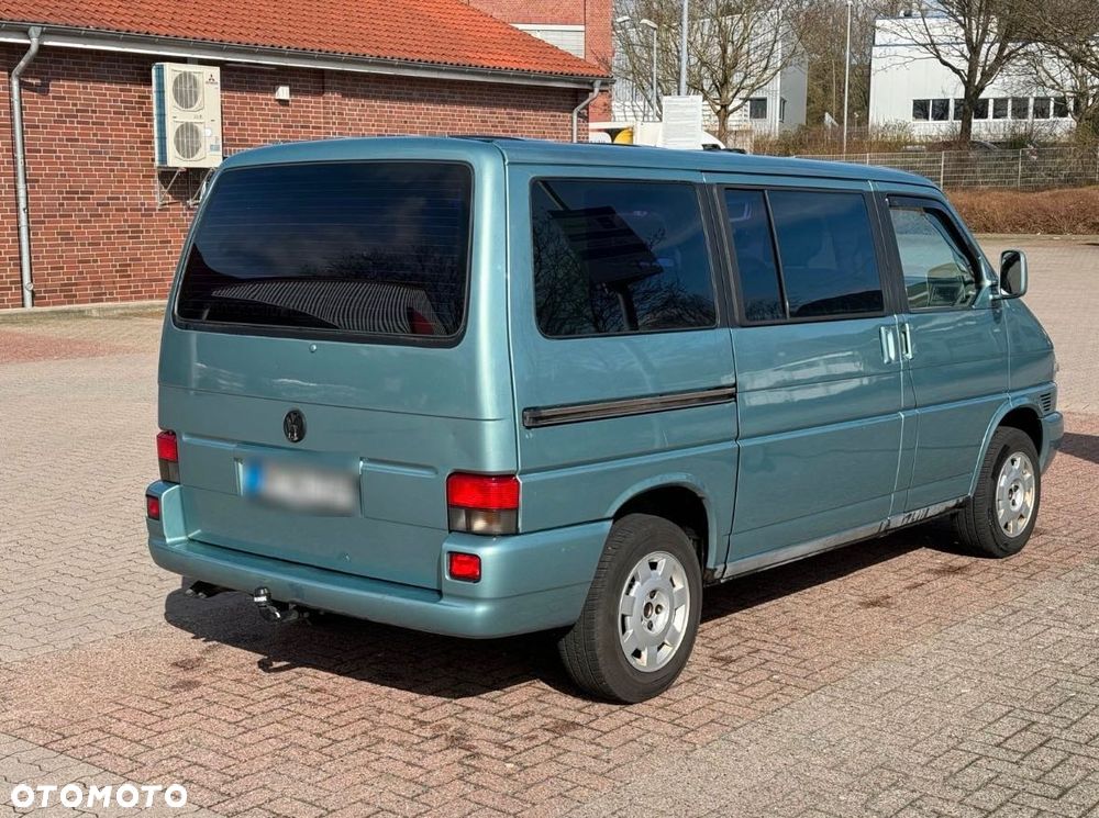 Volkswagen Multivan - 4