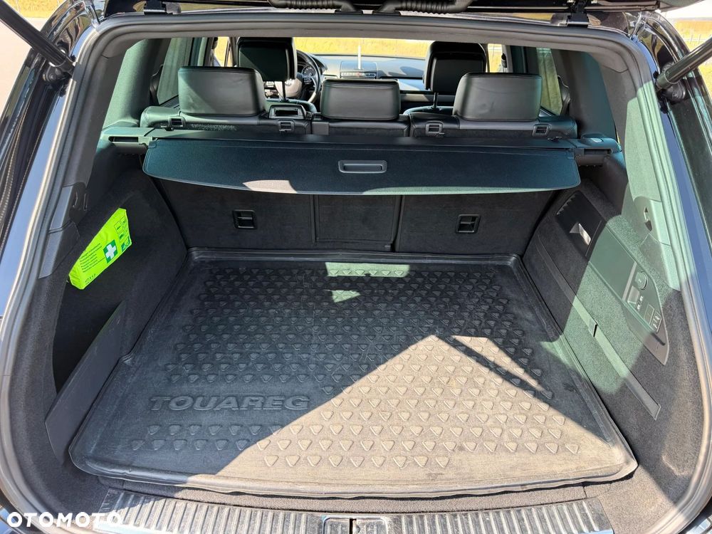 Volkswagen Touareg 3.0 V6 TDI BMT Perfectline R-Style - 11