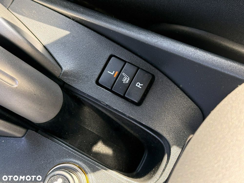 Toyota Auris 1.4 D-4D Premium - 15