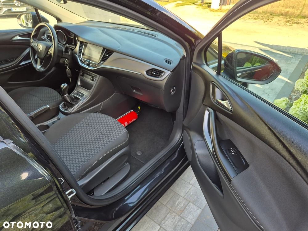 Opel Astra 1.4 Essentia - 27