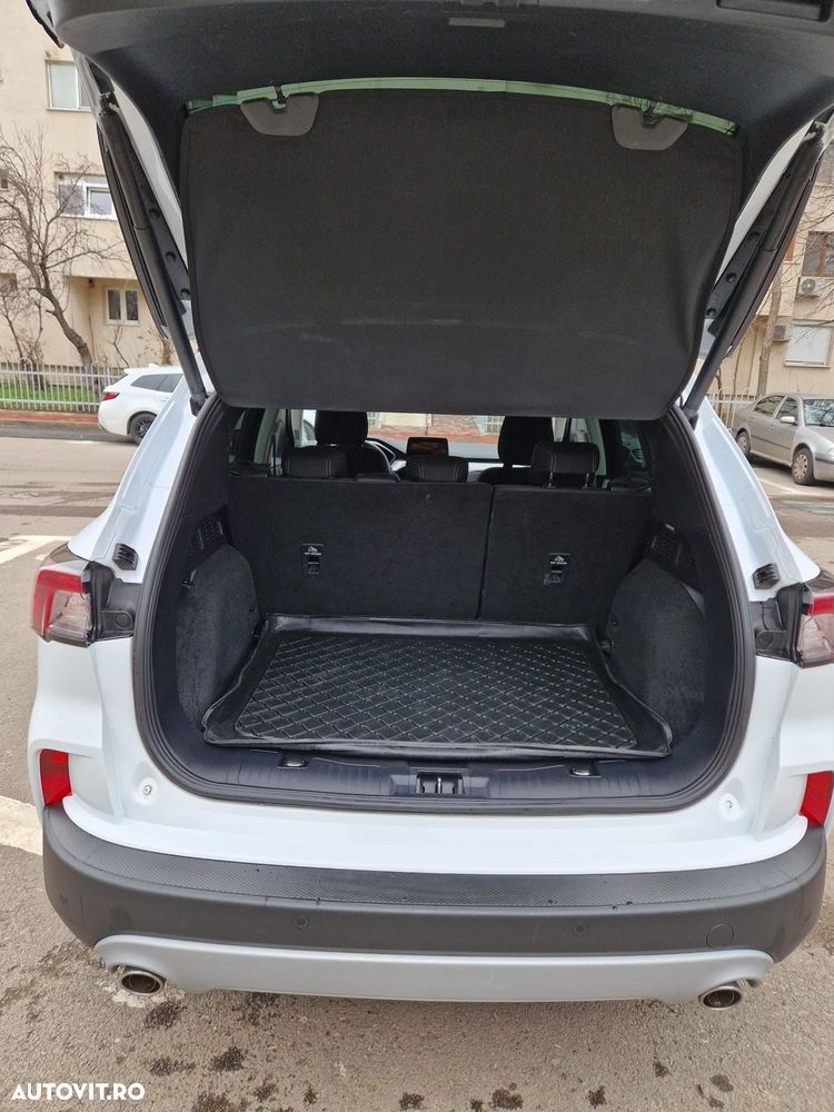 Ford Kuga 1.5 EcoBoost FWD Titanium - 8